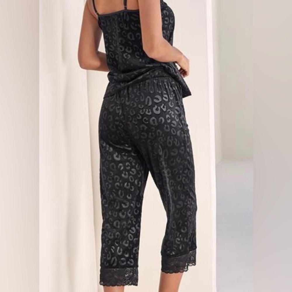 Venus black pajama set